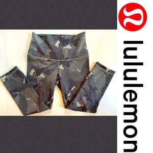 Lululemon cropped camo leggings